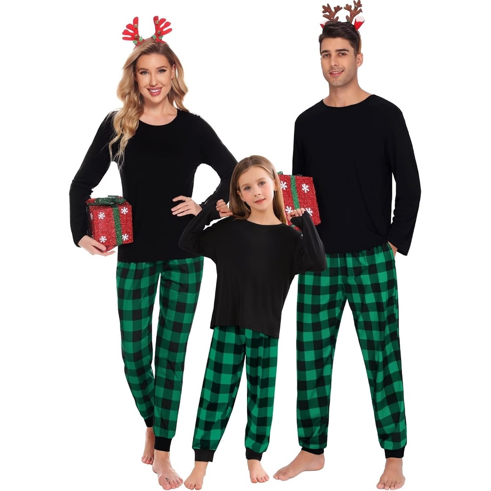 image:imageSWOMOG Family Christmas Matching Pajamas Set Long Sleeve Plaid Pajamas for Women Men Pjs Set Soft 2 PCS LoungewearGreen Plaid Pantswith Pockets